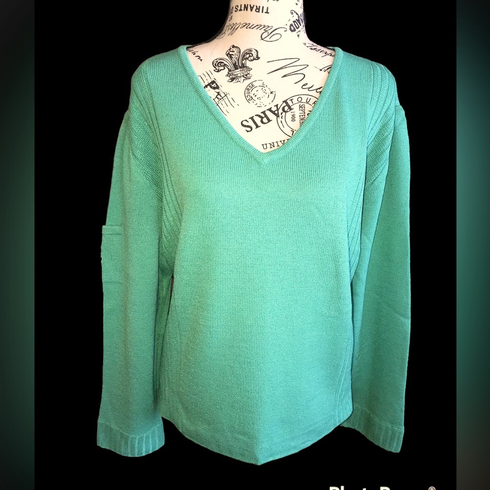 St. John Sport By Marie Gray Sport Sea foam Green Sweater Women’s XL